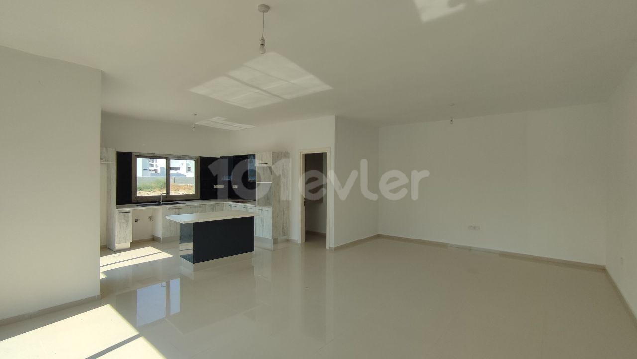 3 +1 Apartment with Garden in Mitreeli... ** 