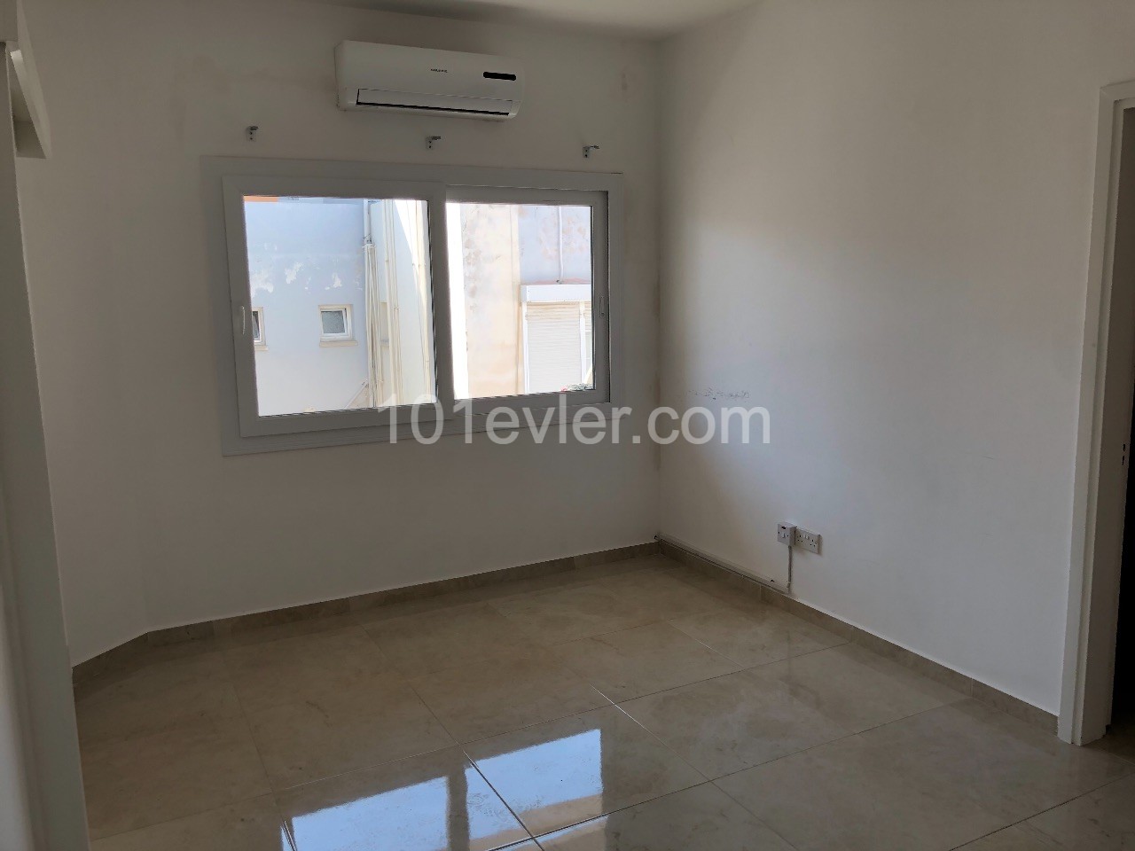 Flat To Rent in Köşklüçiftlik, Nicosia