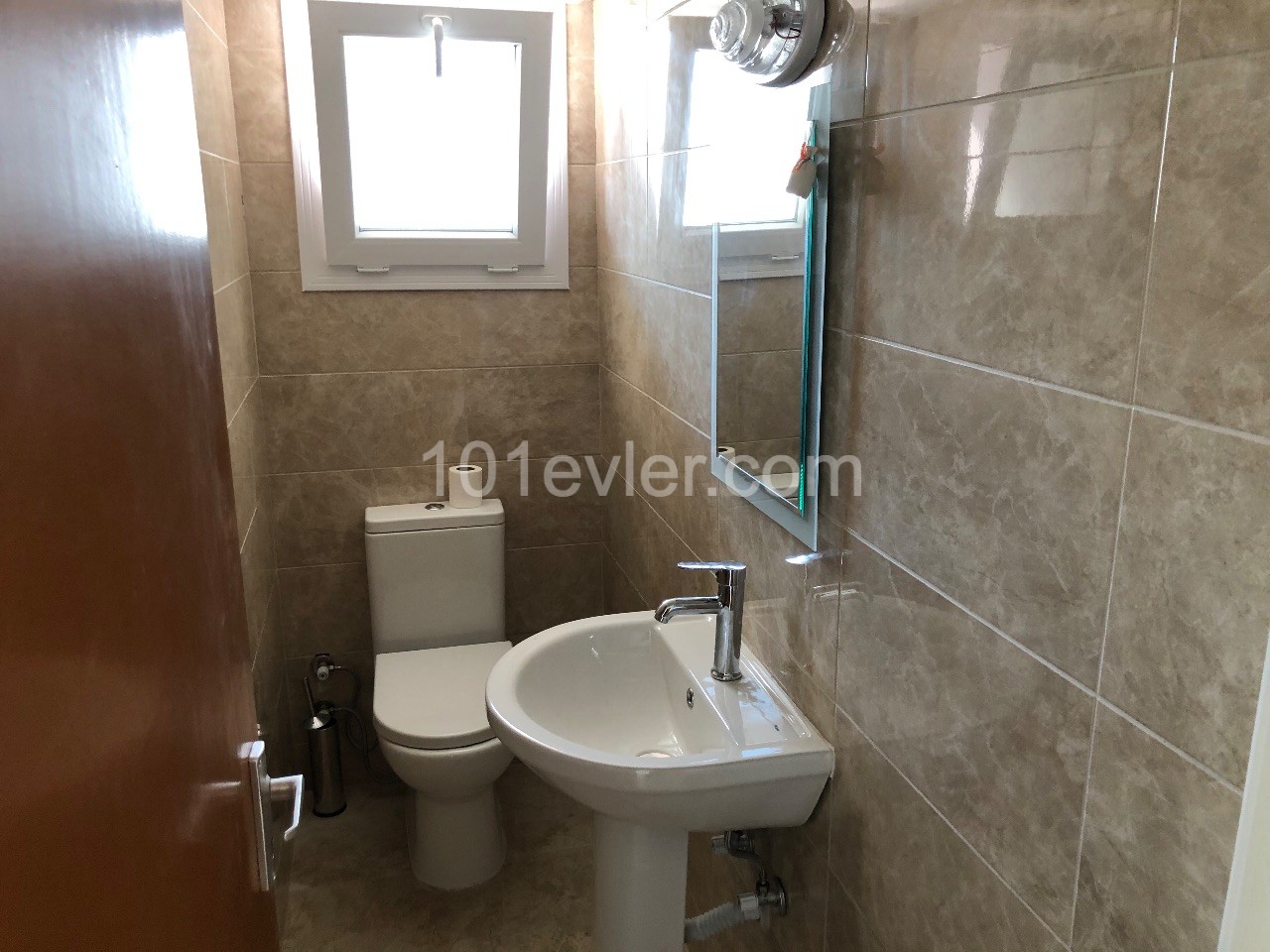 Lefkoşa Köşklüçiftlikte Kiralık 3+1 Eşyasız Daire