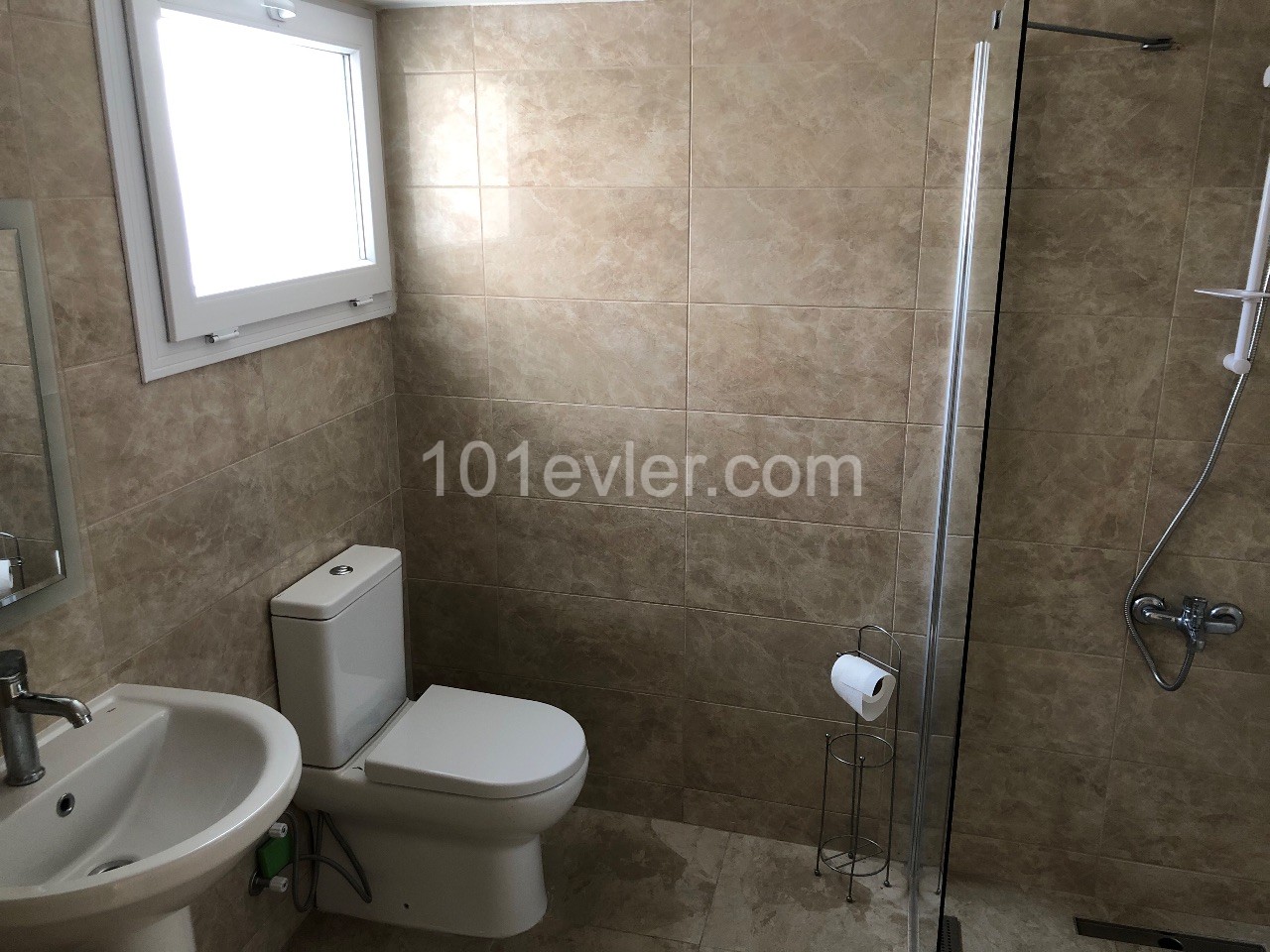 Lefkoşa Köşklüçiftlikte Kiralık 3+1 Eşyasız Daire