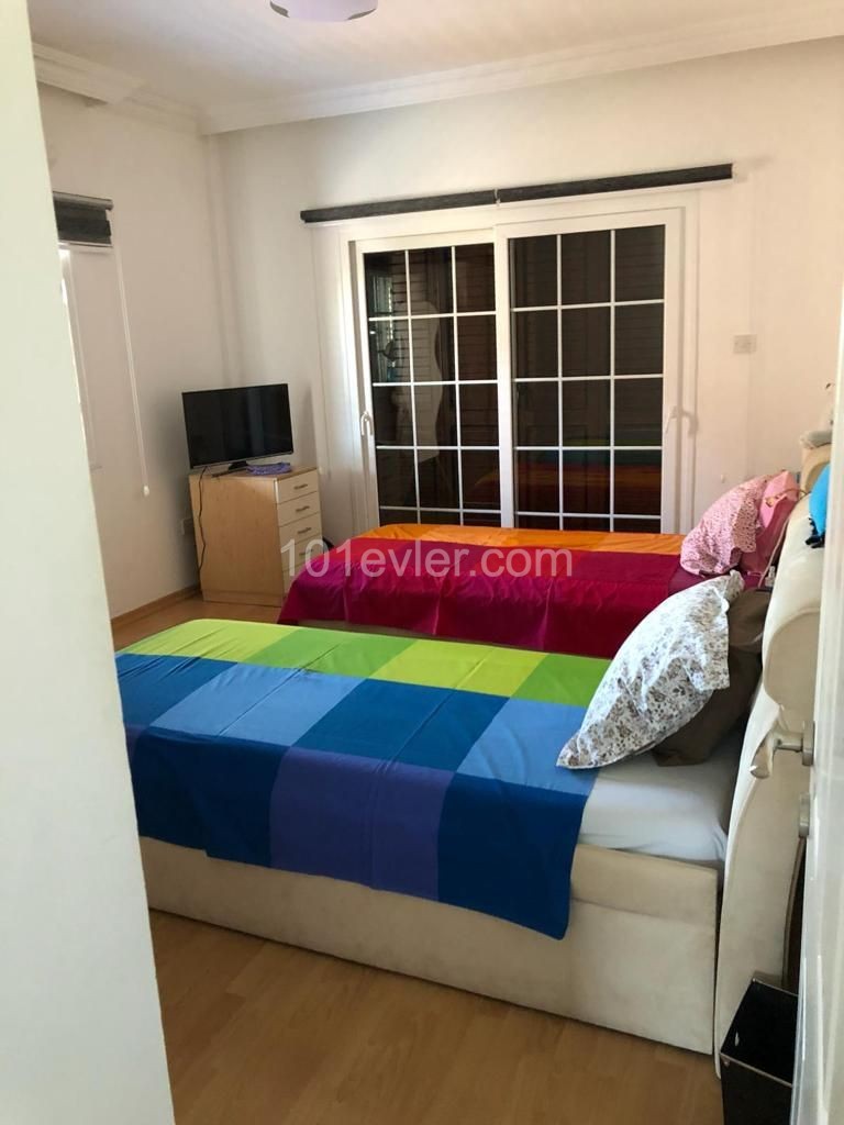 Ortaköy Levent İlk Okulu Arkası Kiralık Villa