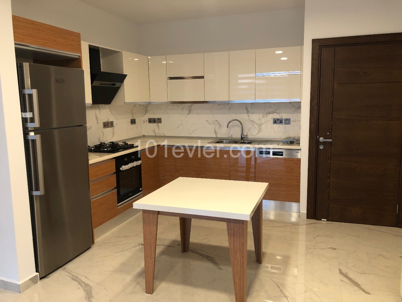 Lefkoşa Ortaköy/Kermiya’da Kiralık 2+1 Lüks Full Eşyalı Daire