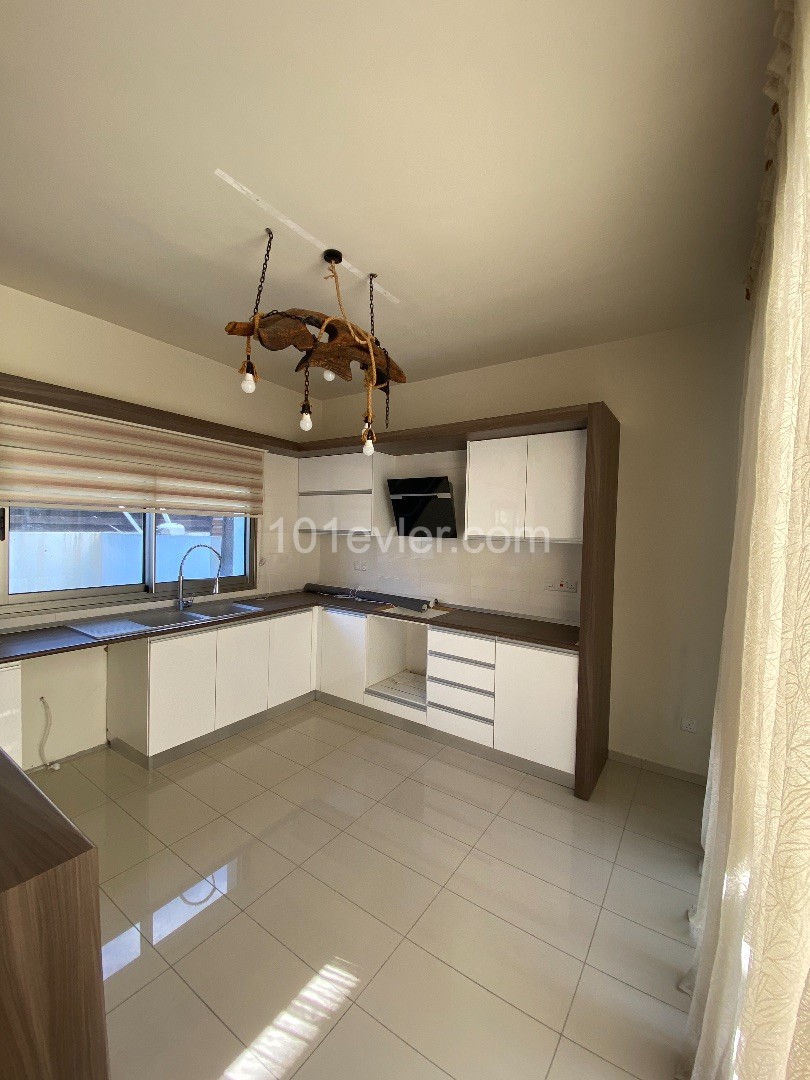 Villa To Rent in Küçük Kaymaklı, Nicosia