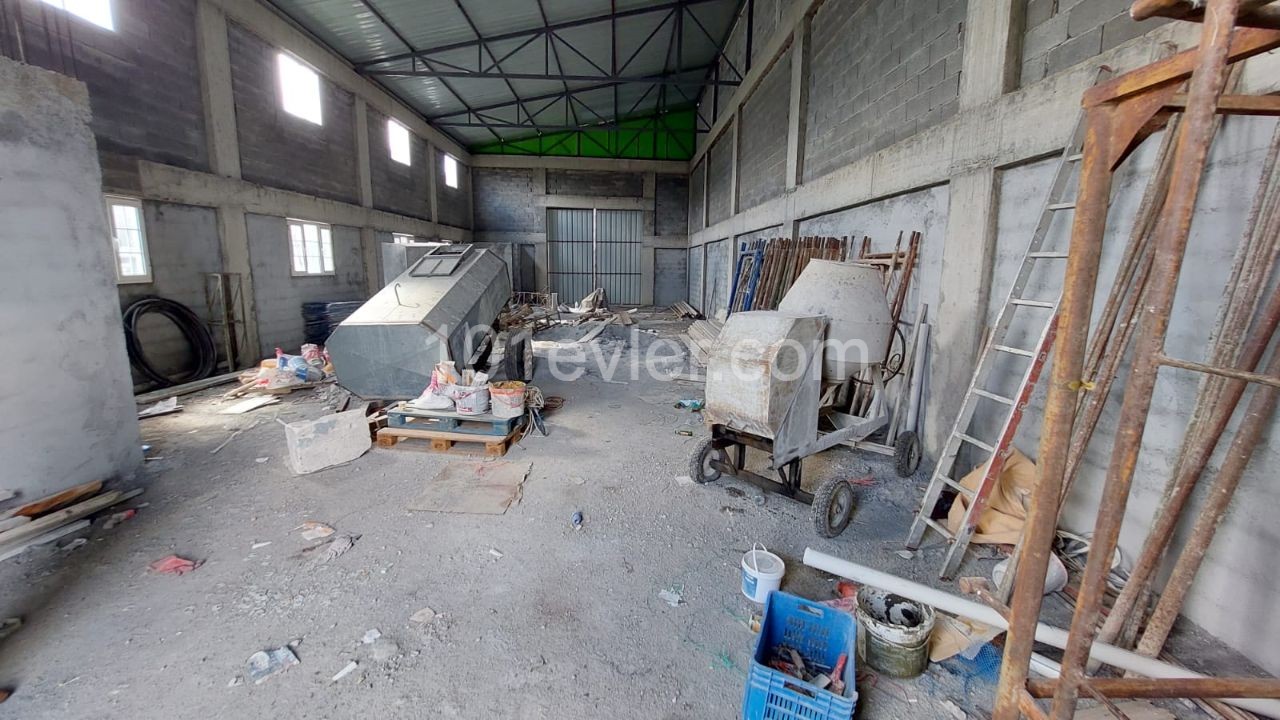 Commercial For Sale in Nicosia Alayköy Industrial Zone ** 