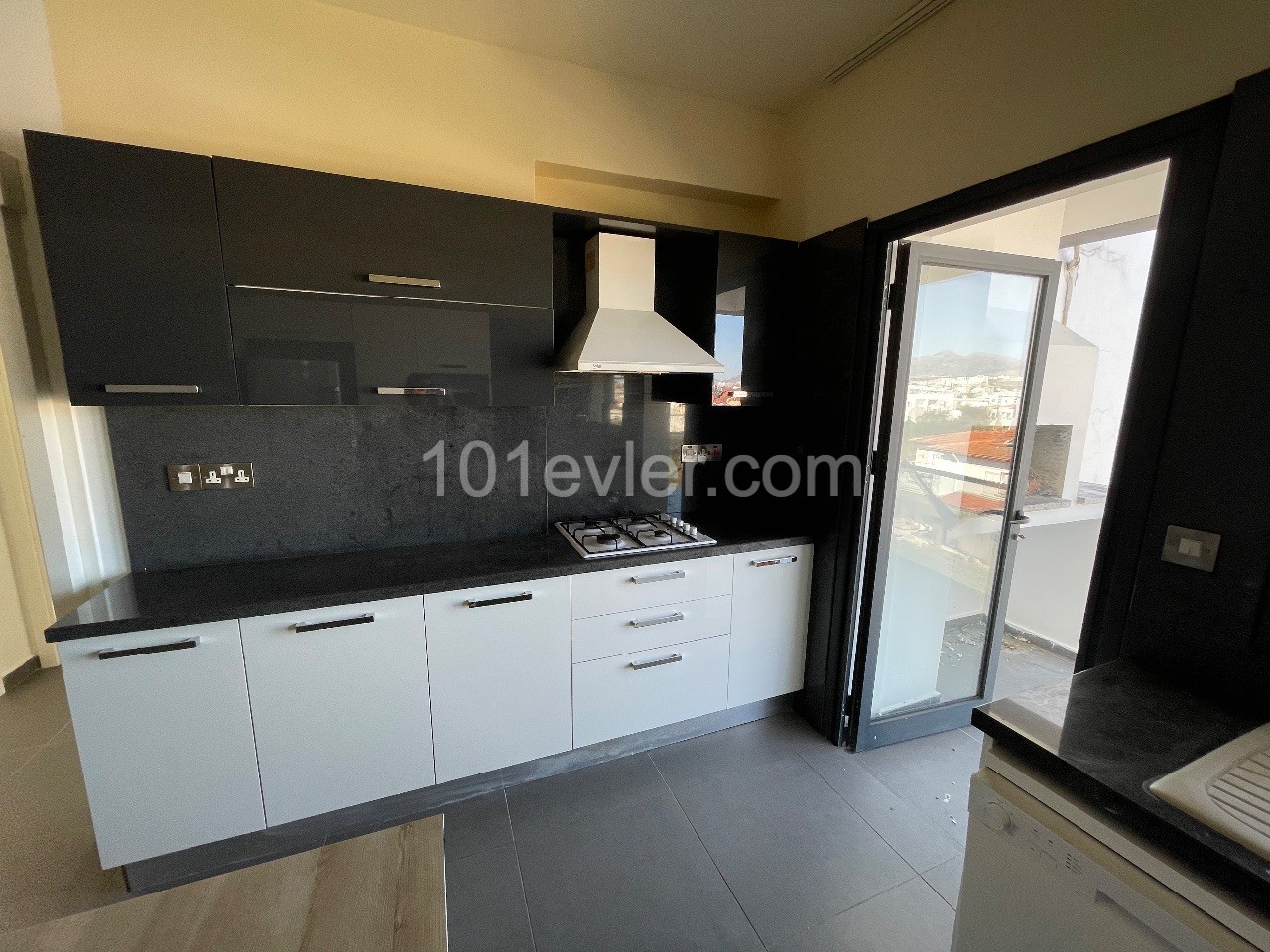 2+1 Flat with Turkish Title for Sale in Gonyeli ** 