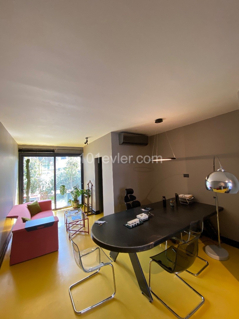 Modernes und luxuriöses voll möbliertes Mietbüro/Büro in Nikosia Yenisehir ** 