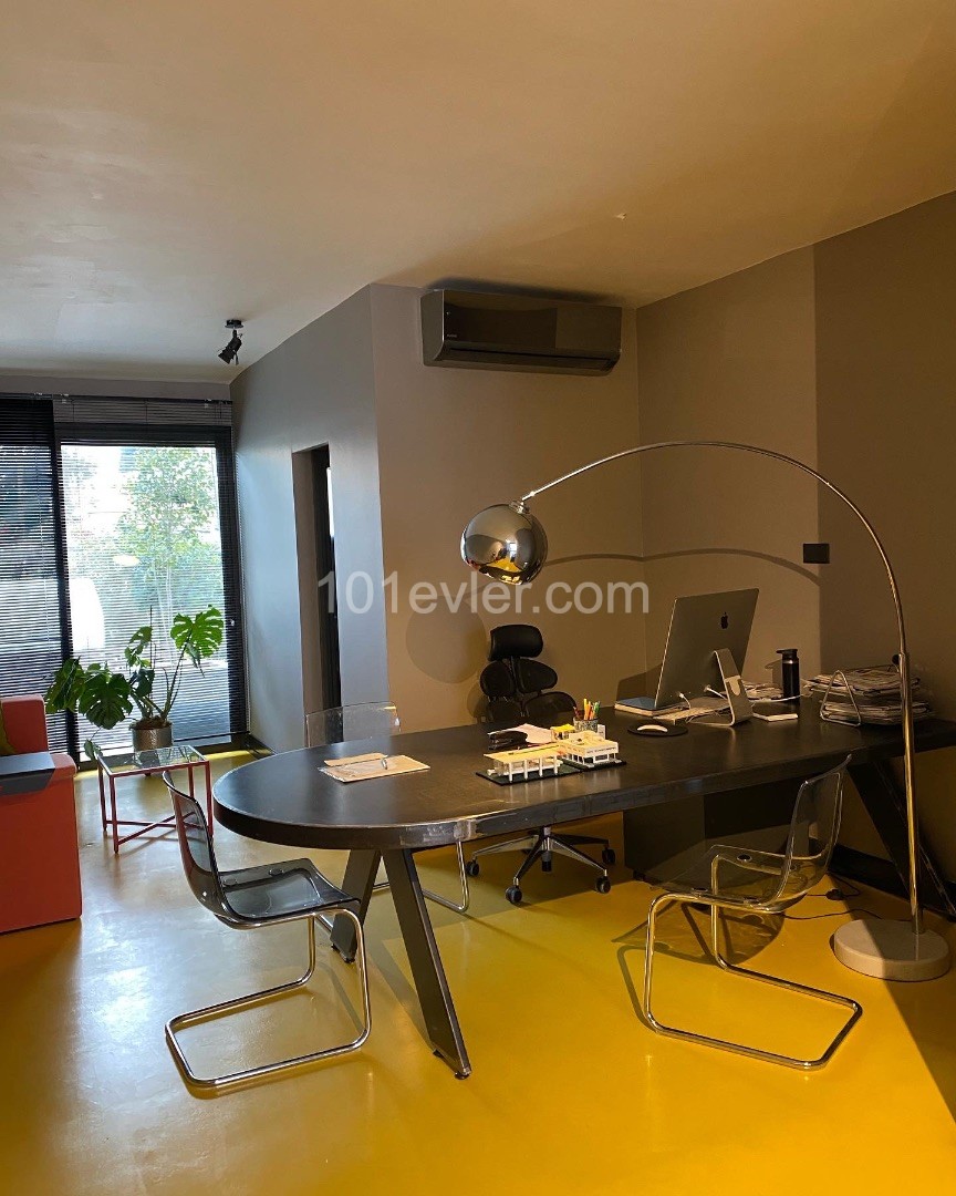 Lefkoşa Yenişehir’de Modern ve Lüks Full Eşyalı Kiralık Ofis/Büro