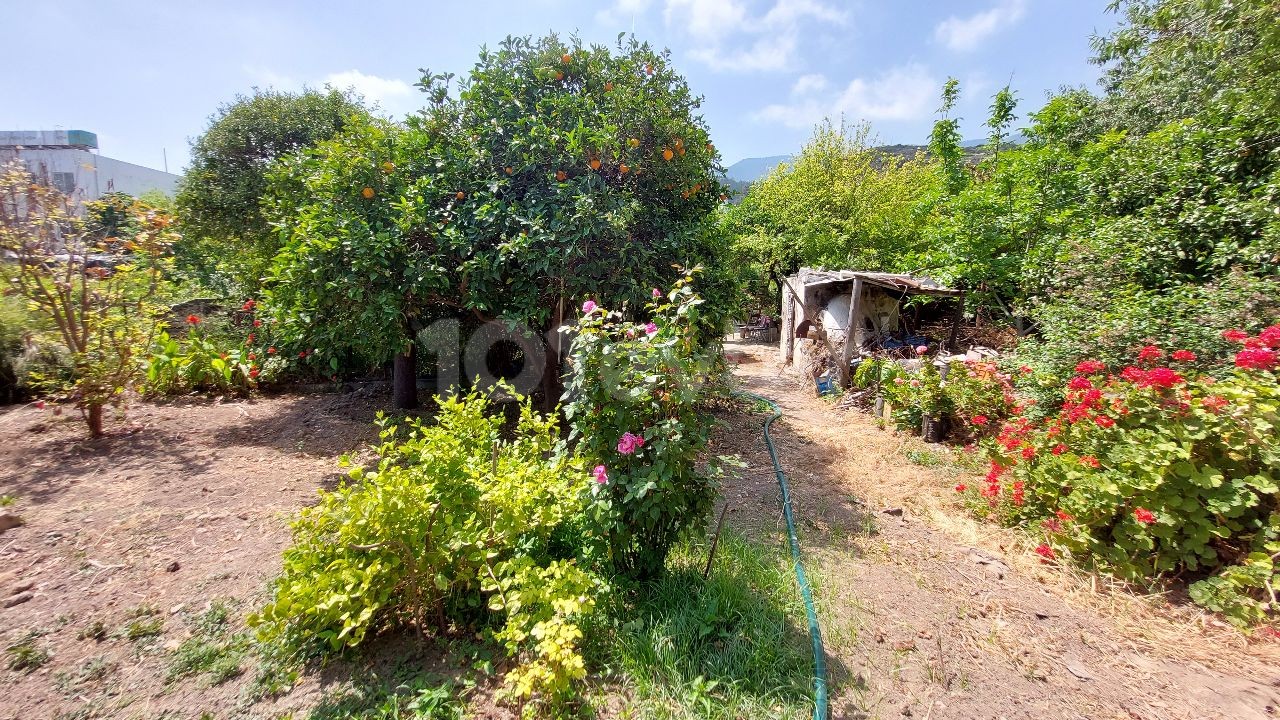 Detached Garden House with Mountain and Sea Views in Kyrenia Alsancak ** 