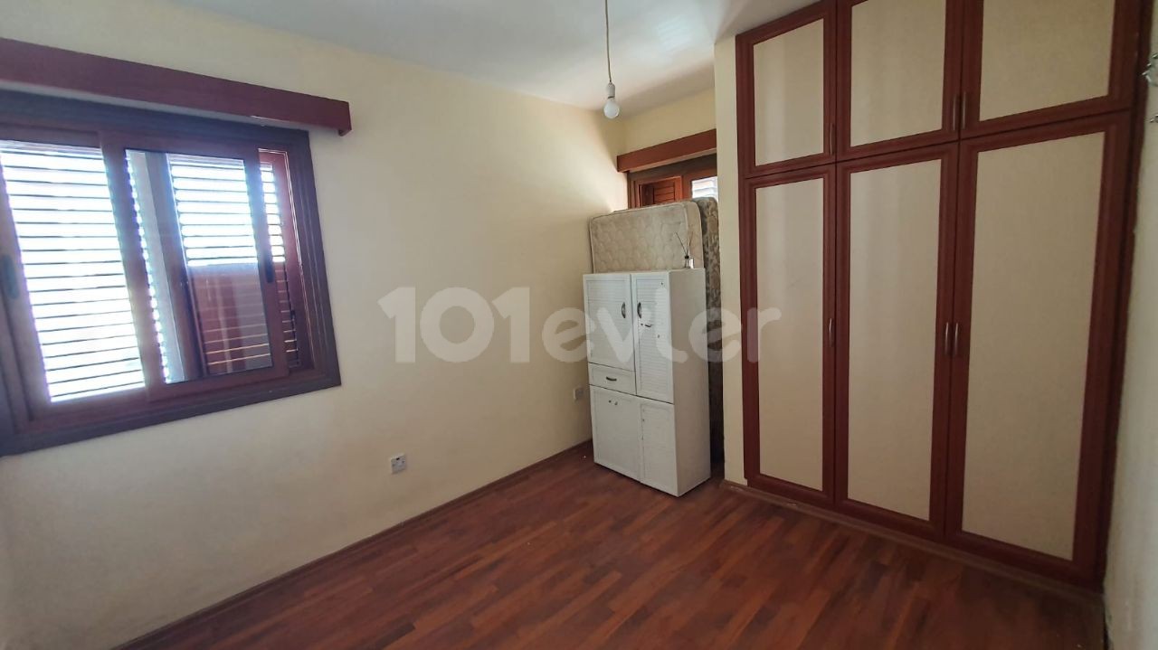 LEFKOŞA DEREBOYU CADDESİNDE 2+1 DAİRE