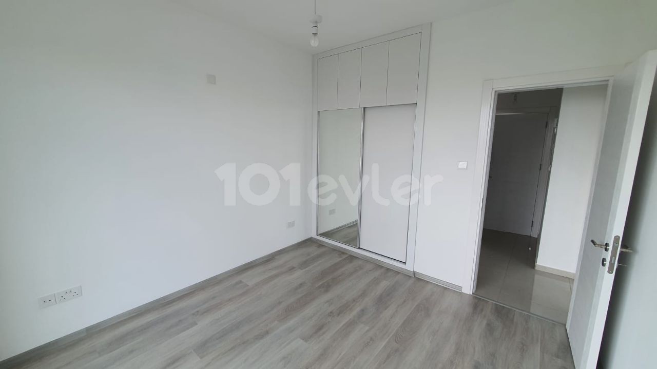 2+1 PENTHOUSE-Wohnung zu verkaufen in Nikosia Kaymakli/Dumlupinar ** 