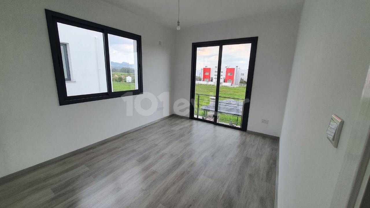 2+1 PENTHOUSE-Wohnung zu verkaufen in Nikosia Kaymakli/Dumlupinar ** 