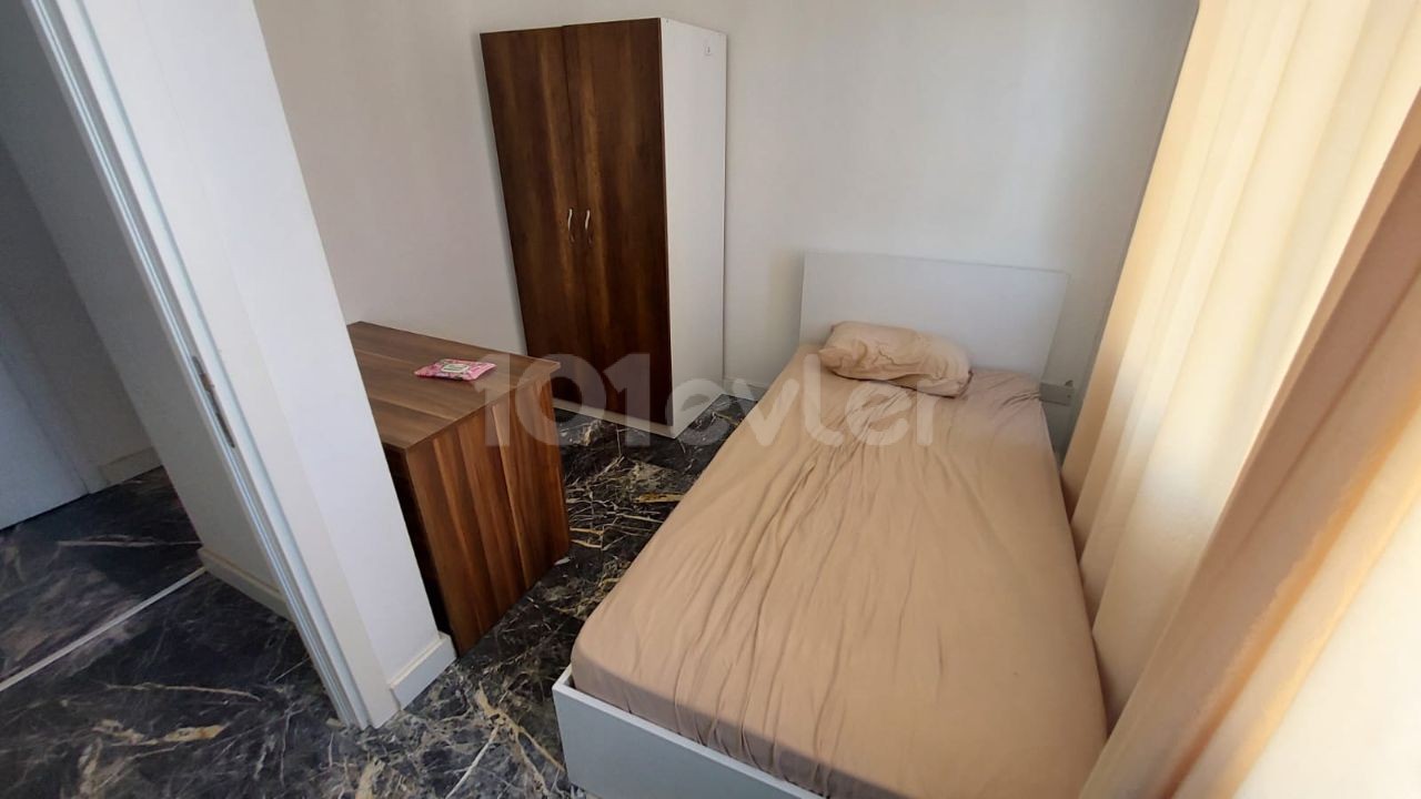 Lefkoşa Merit Otel Yanı Duraklar Önünde Kiralık Daire 