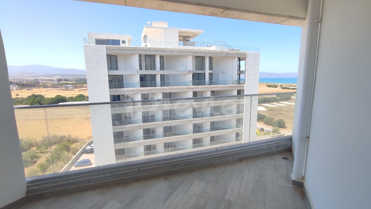 1+1 Türkische Kokanli Wohnung mit Blick auf das Meer und den Berg in Lefke Gaziveren Möbliert **  ** 