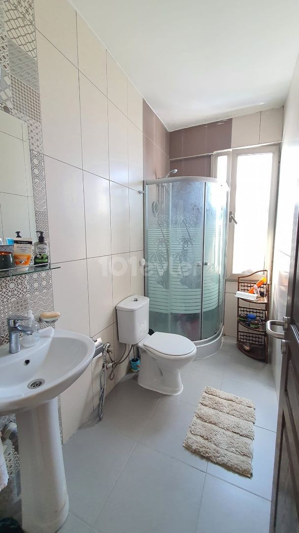 Lefkoşa Gönyeli Bölgesinde Satılık 2+1 Full Eşyalı Daire 