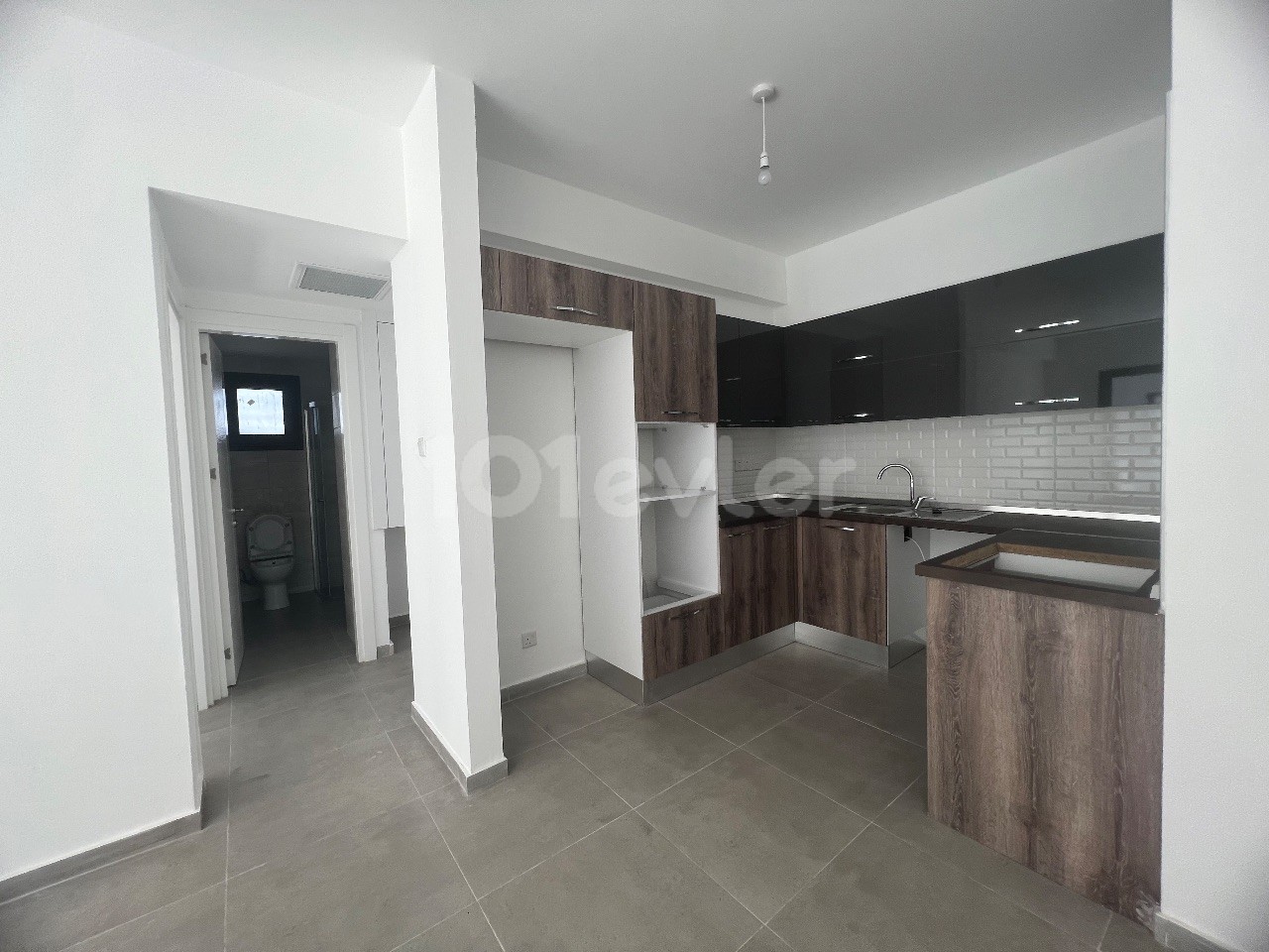 2 + 1 Turkish Cob Apartment in the Center of Nicosia ** 