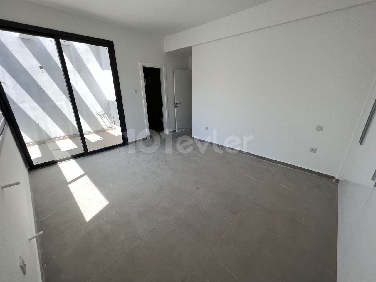 Lefkoşa Ortaköy Bölgesinde SATILIK 2+1 Penthouse Daireler