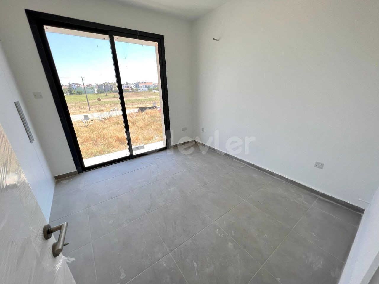 Lefkoşa Ortaköy Bölgesinde SATILIK 2+1 Penthouse Daireler