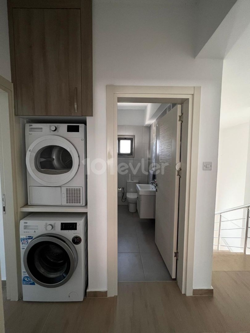 Lefkoşa Dumlupınar Bölgesinde 3+1 KİRALIK Tam Müstakil Villa