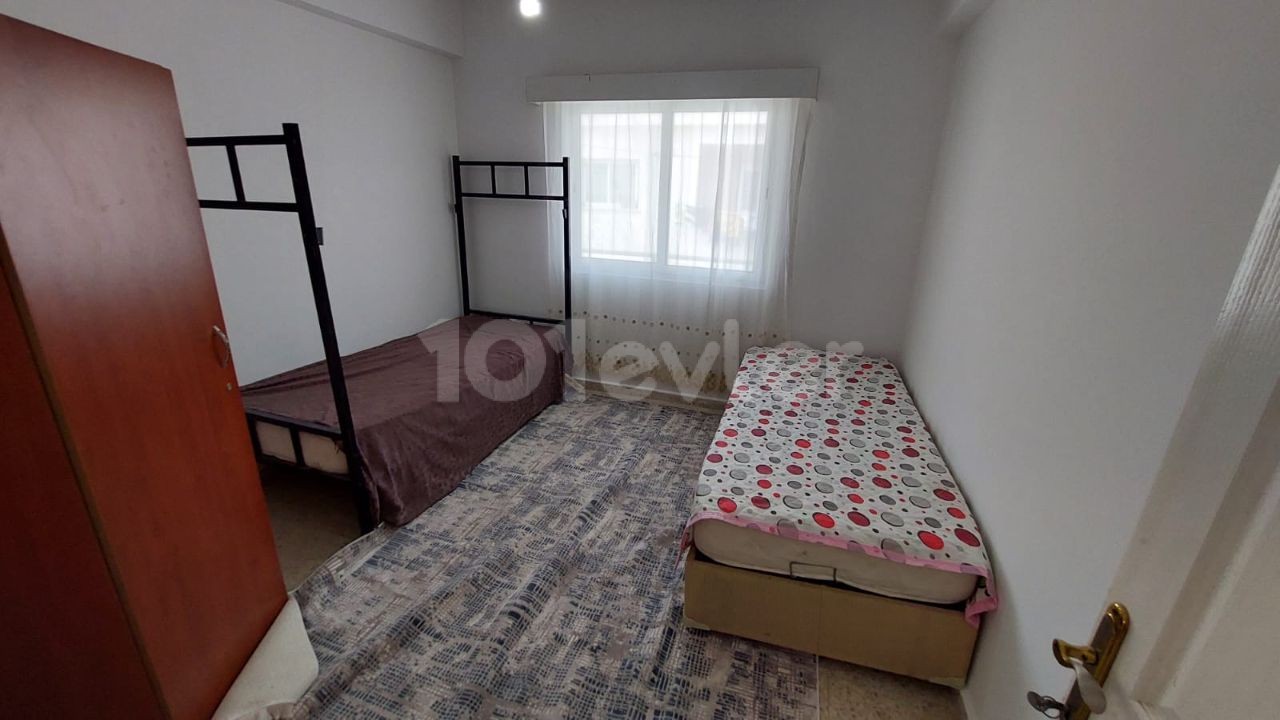 Möblierte Wohnung Zum Verkauf In Nikosia Kleine Kaymakli Neuen Marktplatz ** 