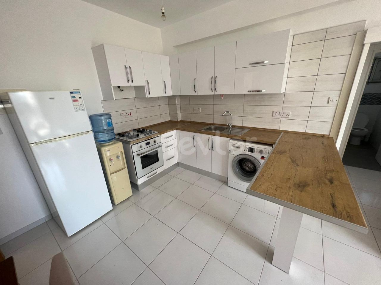 2 + 1 Mast Top 1 For Sale in Nicosia Hamitköy Region. Floor Apartment ** 