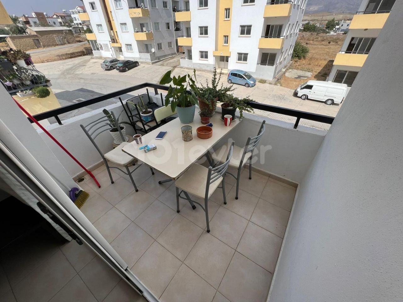 Lefkoşa Hamitköy Bölgesinde SATILIK 3+1 Apartman Dairesi