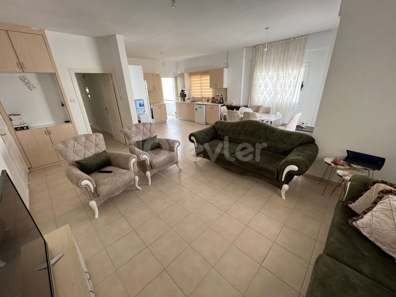 3 + 1 Apartment for SALE in Nicosia Hamitkoy District ** 