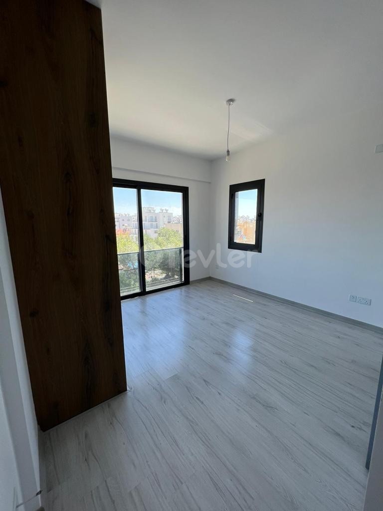 Gönyeli’de Türk Koçanlı Satılık 2+1 Lüks Penthouse