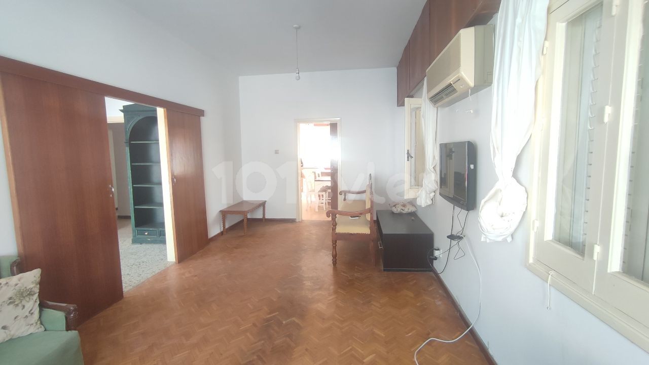 Detached House To Rent in Haspolat, Nicosia