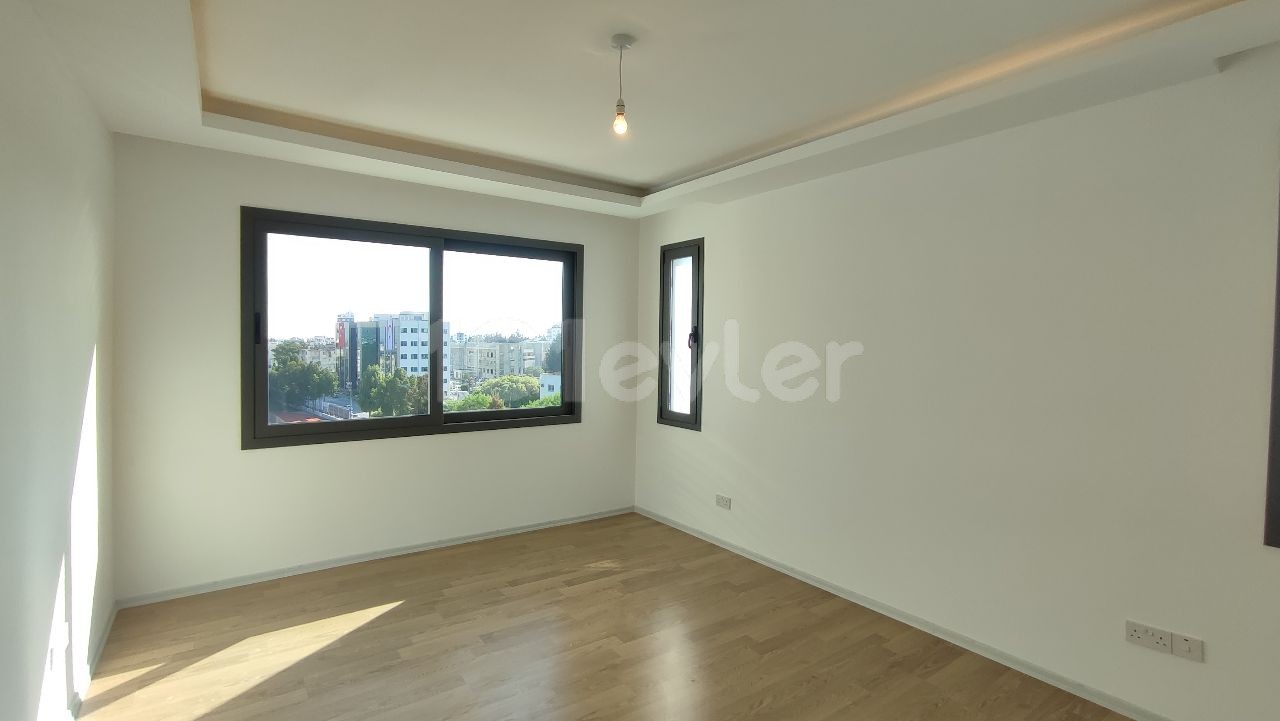 Muhteşem Manzaralı Sıfır 3+1  Penthouse(Eşyalı/Eşyasız)