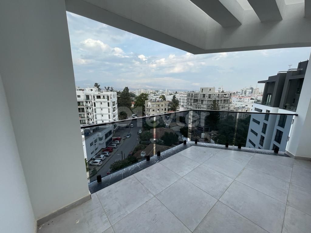 Lefkoşa Yenişehir Bölgesinde Güzel Bir Konuma Sahip SATILIK Sıfır Penthouse Daireler!