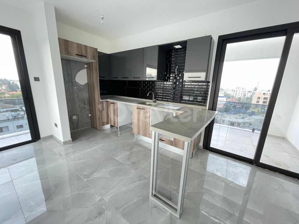 Lefkoşa Yenişehir Bölgesinde Güzel Bir Konuma Sahip SATILIK Sıfır Penthouse Daireler!