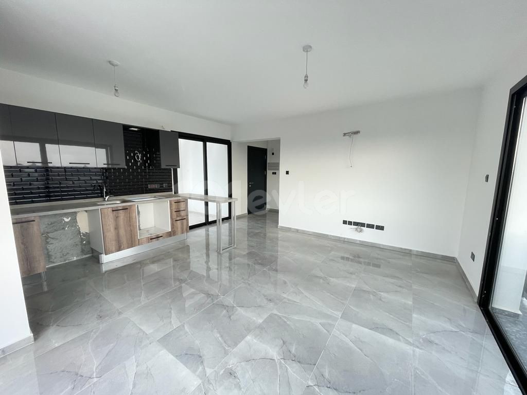 Lefkoşa Yenişehir Bölgesinde Güzel Bir Konuma Sahip SATILIK Sıfır Penthouse Daireler!