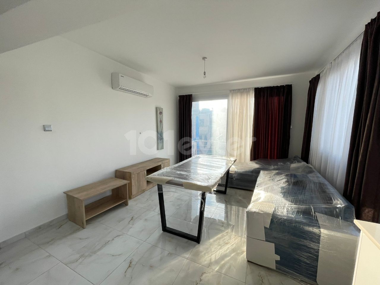 Newly Finished 2+1 Corner Flat FOR SALE with White Furnishings, Walking Distance to the Bus Stop in Gönyeli!