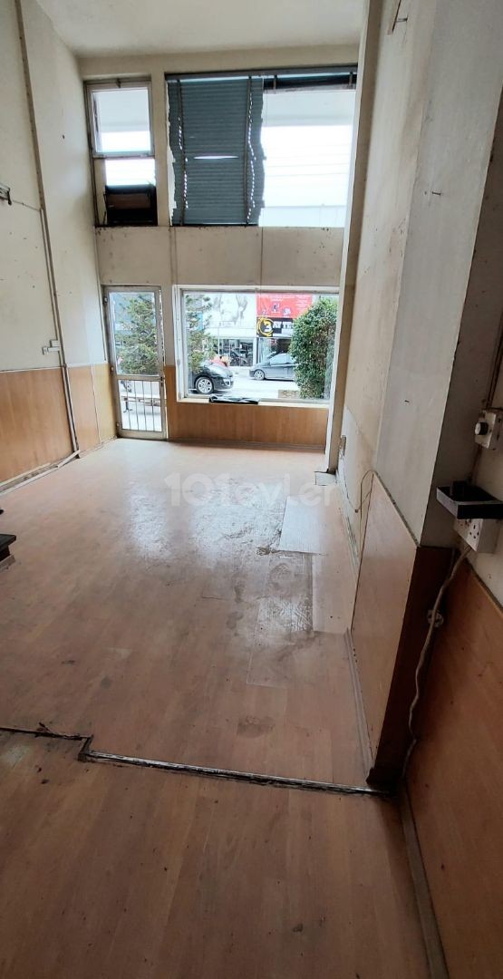 Lefkoşa Dereboyu Cadde Üsttü Sende Katlı Kiralık İşyeri 