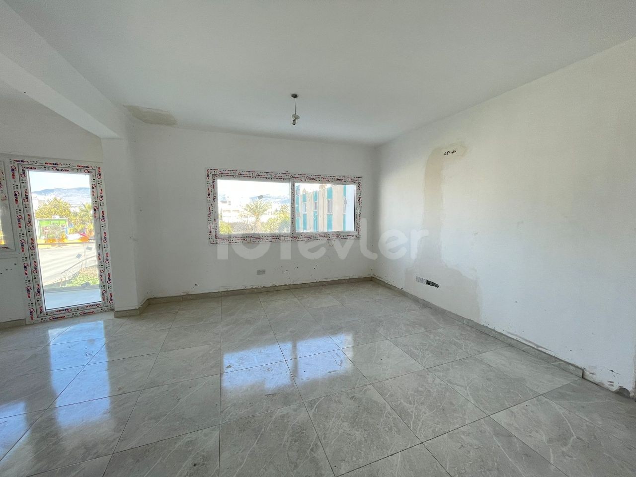 Centrally Located 3+1 Apartments for Sale in Kucuk Kaymakli Area!