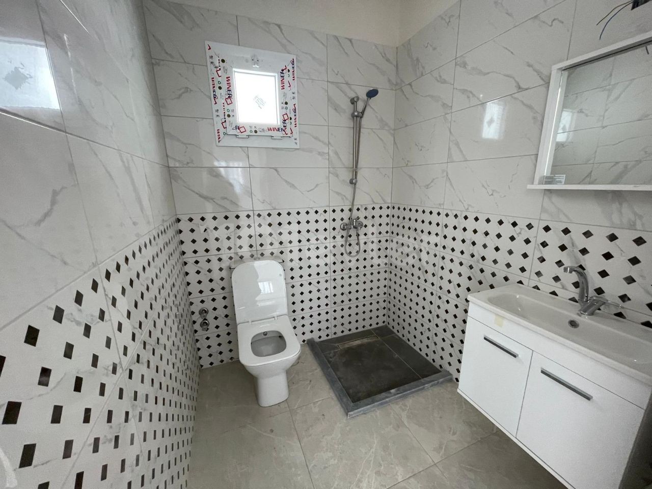 Küçük Kaymaklı Bölgesinde Merkezi Konuma Sahip 3+1 SATILIK Apartman Daireleri!