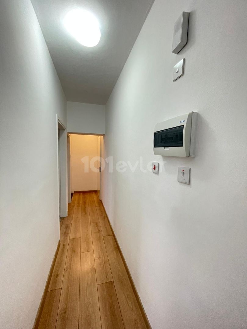 Neu renovierte 3-Zimmer-Wohnung mit Aufzug zum VERKAUF in Nicosia Çağlayan District!