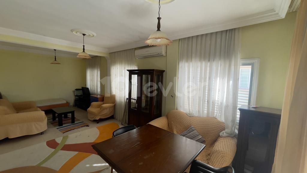 Good Condition Apartment for Sale in Nicosia Metehanda