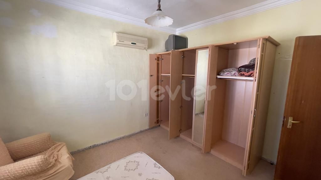 Good Condition Apartment for Sale in Nicosia Metehanda