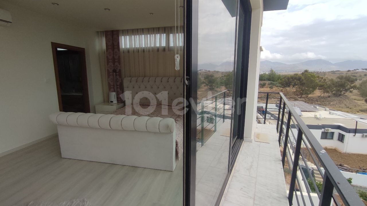 Luxury Triplex Villa For Sale In The Gönyeli Area Of Nicosia