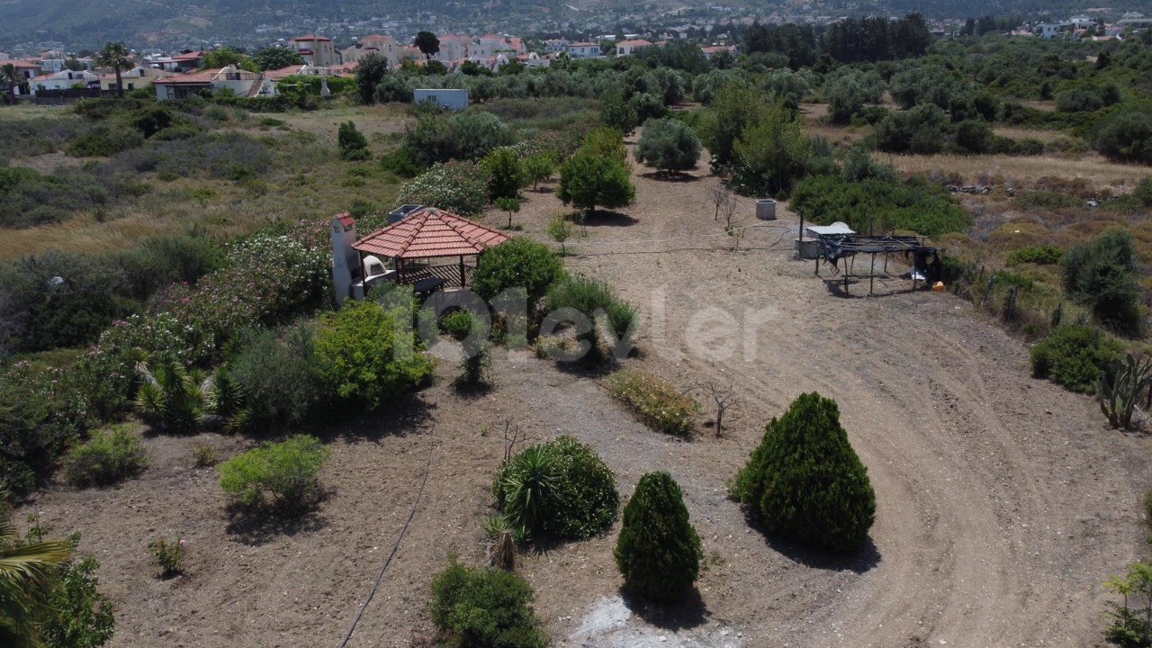 1 acre of land for sale in Karşıyaka