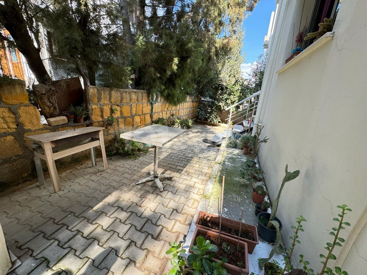 GROUND FLOOR 2+1 Flat FOR SALE with Large Garden Area in Nicosia Yenikent Area!