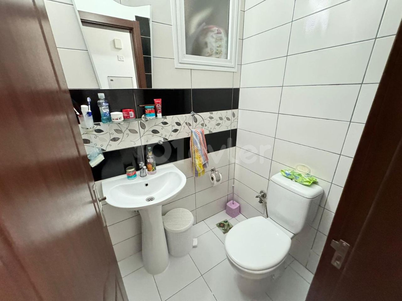 GROUND FLOOR APARTMENT FOR SALE in Değirmenlik, very close to Erğlkü Super Market!