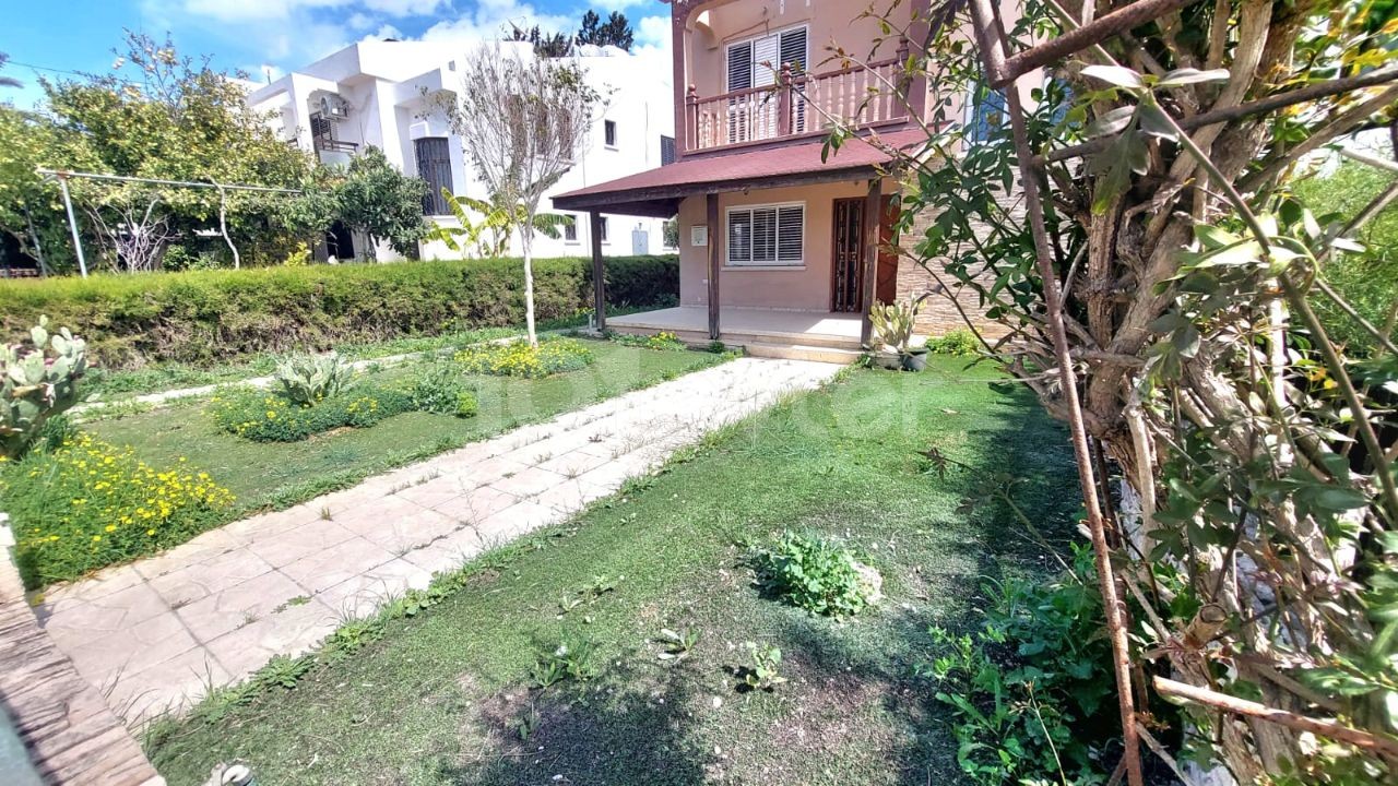 Semi-detached Villa with Large Garden for Sale in Nicosia Hamitköy Area