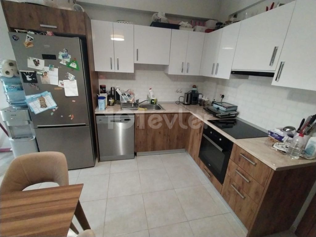 Flat For Sale in Küçük Kaymaklı, Nicosia