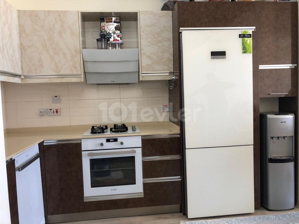 GİRNE KAŞGAR BÖLGESİNDE SATILIK DENİZ MANZARALI 2+1 DAİRE