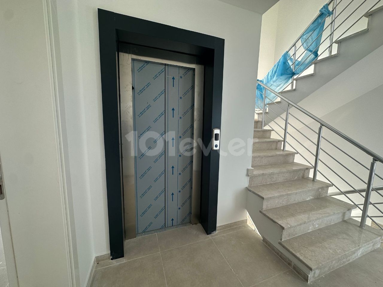 2+1 PENTHOUSE-WOHNUNG ZUM VERKAUF IN NICOSIA ÇAĞLAYAN