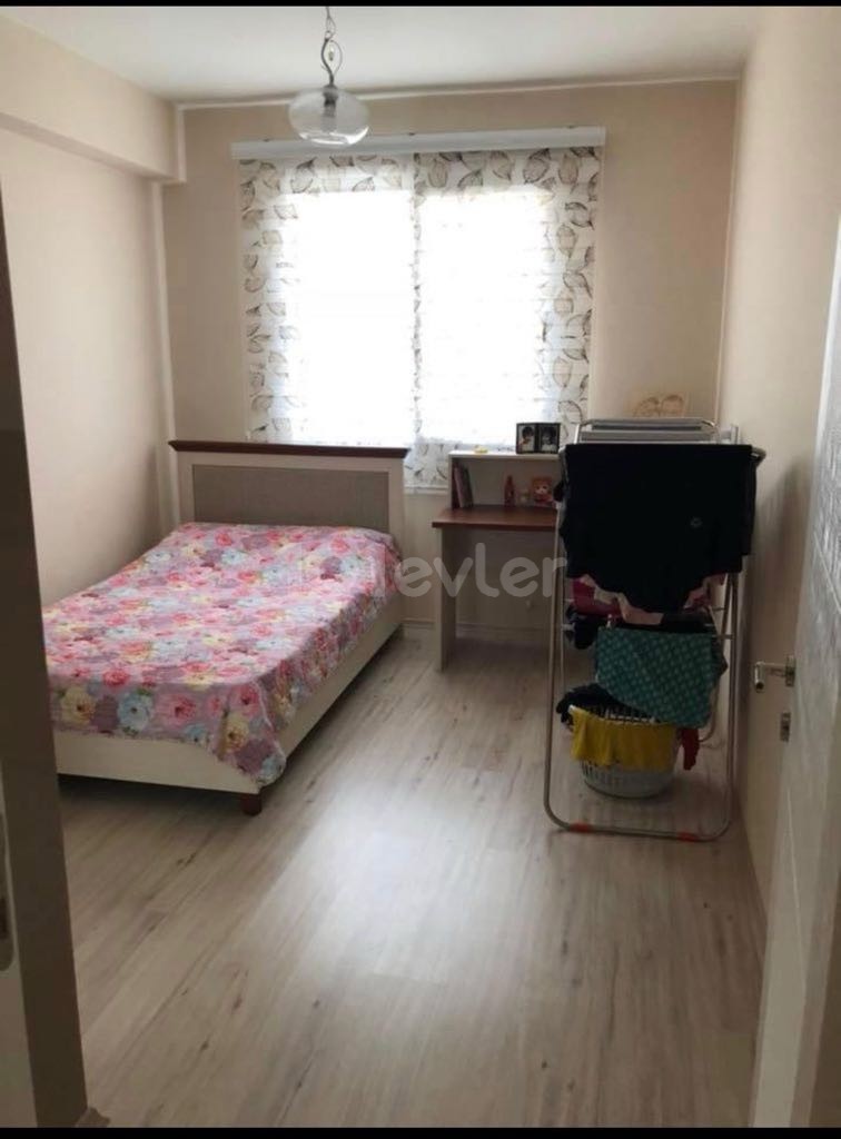 GÖNYELİ 3+1 FULLY FURNISHED FLAT FOR SALE