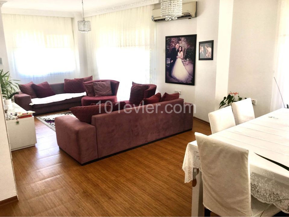KYRENIA IS LOCATED IN THE CENTER- 3 + 1 APARTMENTS FOR SALE WITHIN A 1-MINUTE WALK FROM THE NEW CITY HALL AND THE April 23 PRIMARY SCHOOL! ** 