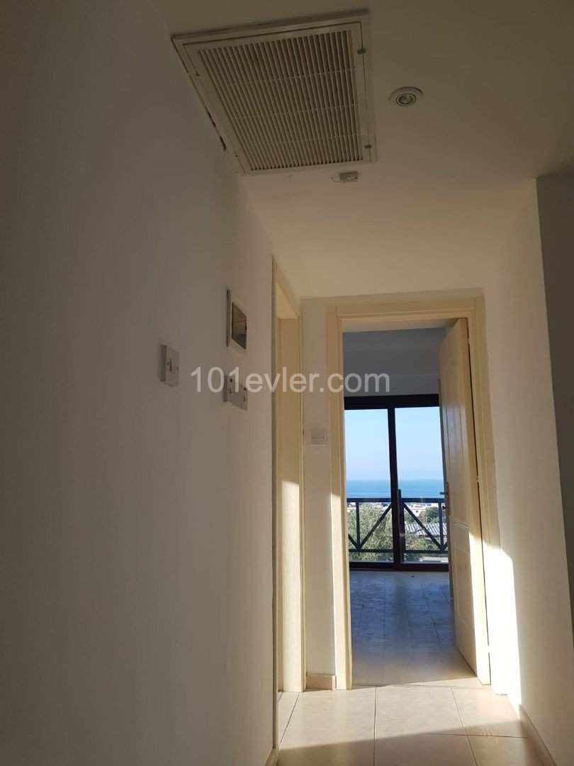 Detached Villa Opportunity in Girne-Yeşiltepe! ** 